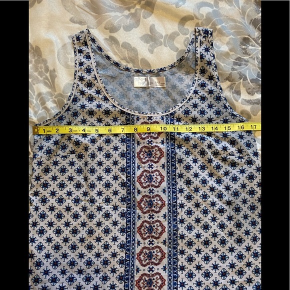 Time and Tru top - Picture 5 of 6